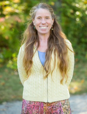 Eleana Peterson : Rose Room Assistant