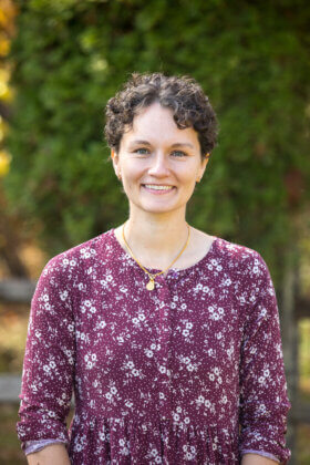 Holly Tierney : Robin's Nest Nursery Assistant